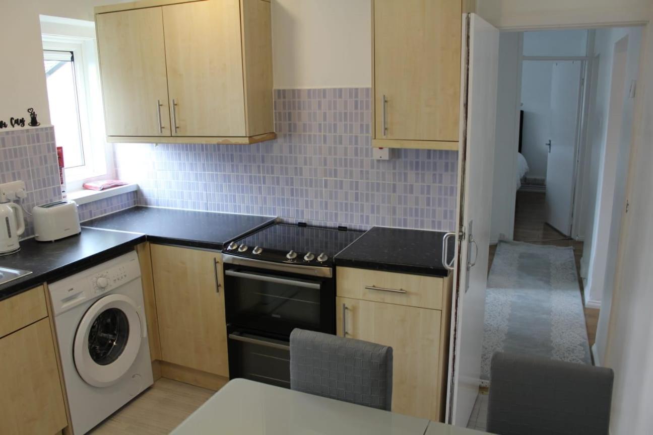 Appartamento 2 Bedroom Entire Flat 2 Minutes From Underground