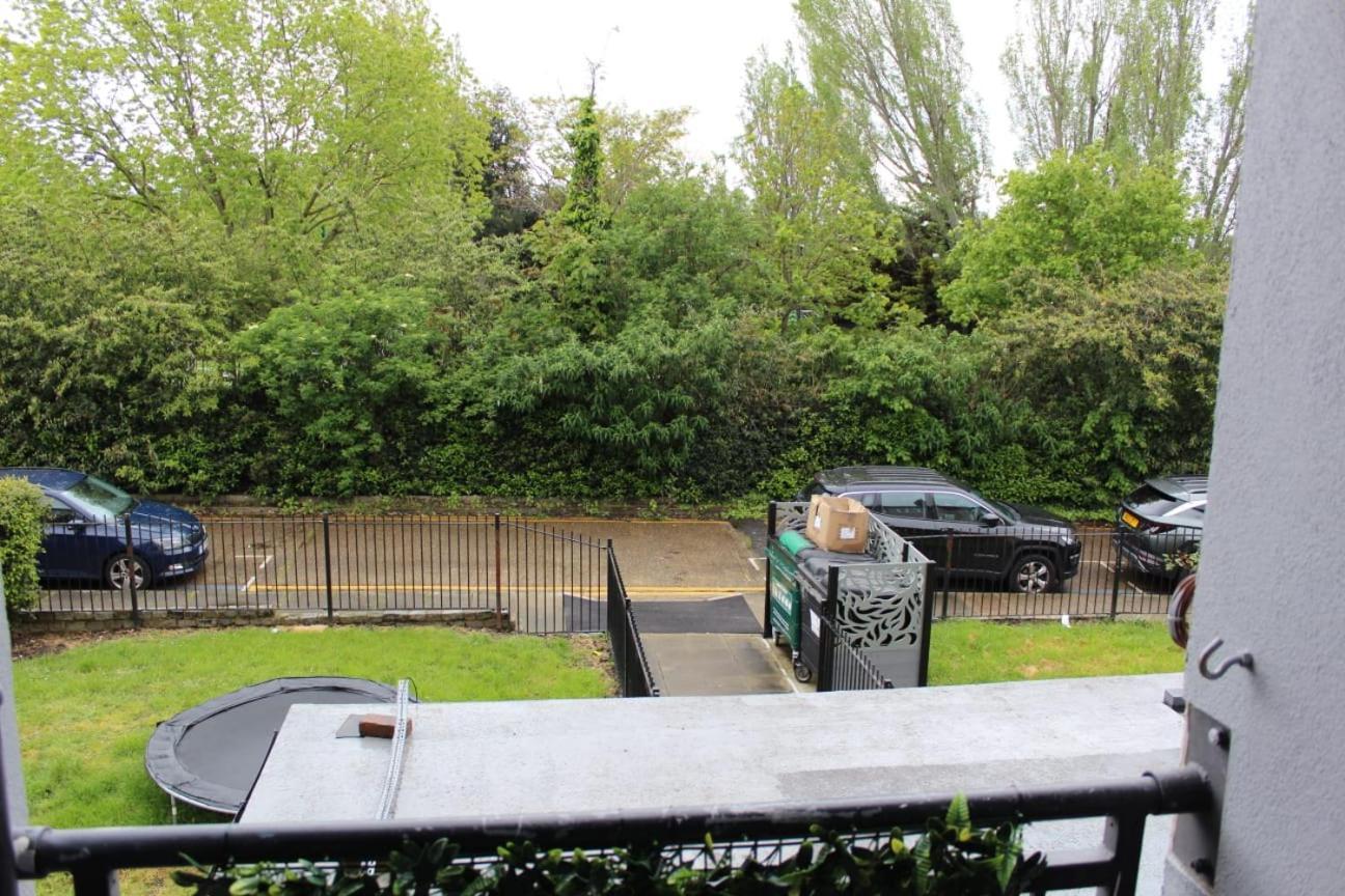 Appartamento 2 Bedroom Entire Flat 2 Minutes From Underground Londra